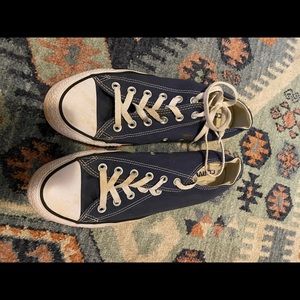 Navy converse